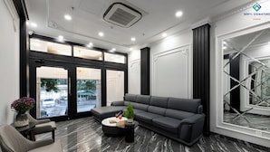 Lobby - Avani Central Hanoi Hotel (Hanoi)
