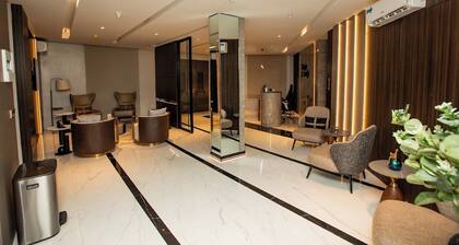 Rove Luxury Hotel and Suites