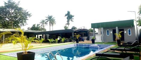 Utomhuspool