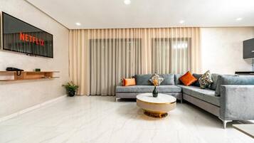 Suite Mewah | Area keluarga | Smart TV