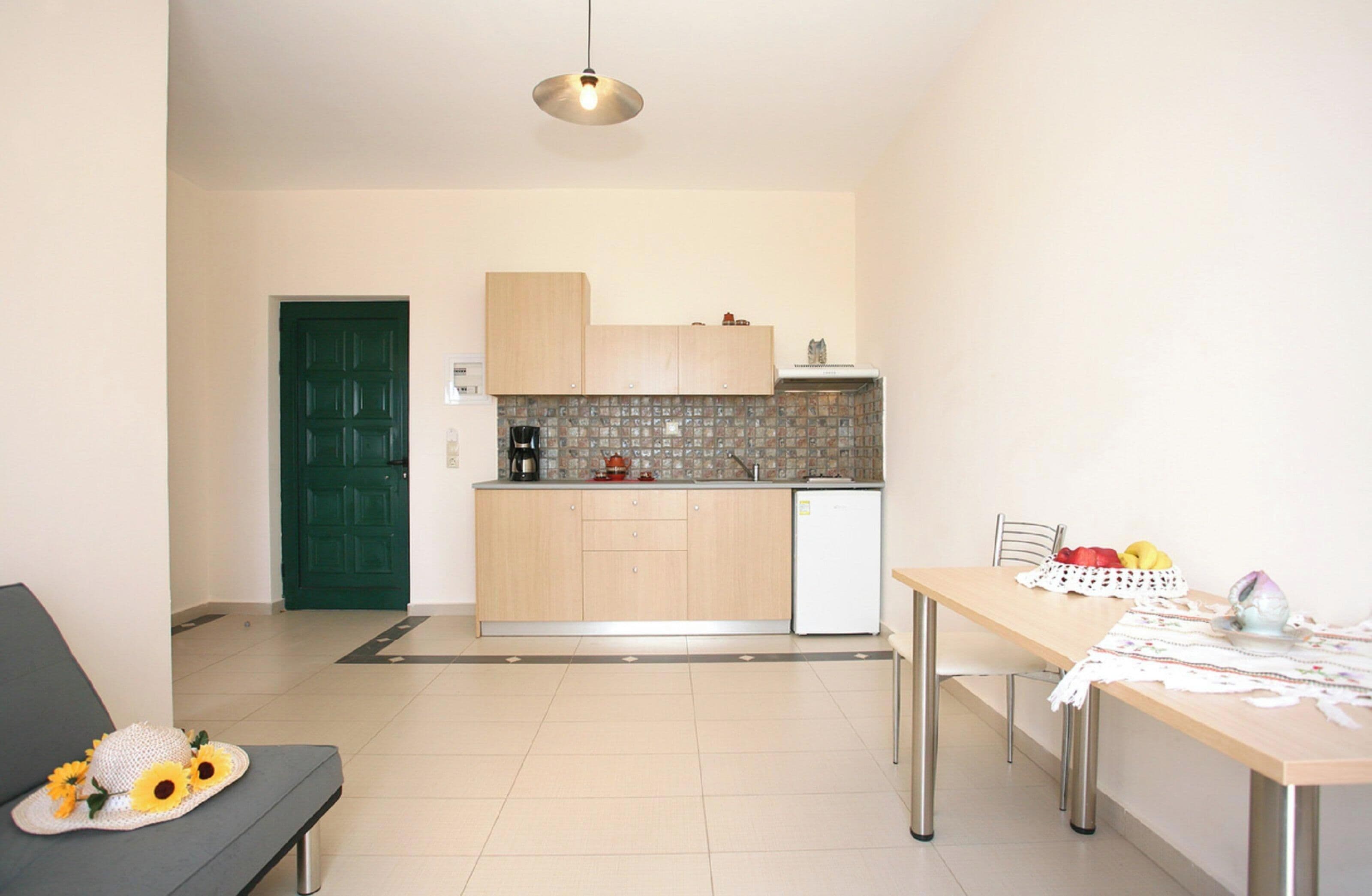 Comfort Apartment, Sea View | Private kitchen | Mini-fridge, stovetop, coffee/tea maker, electric kettle