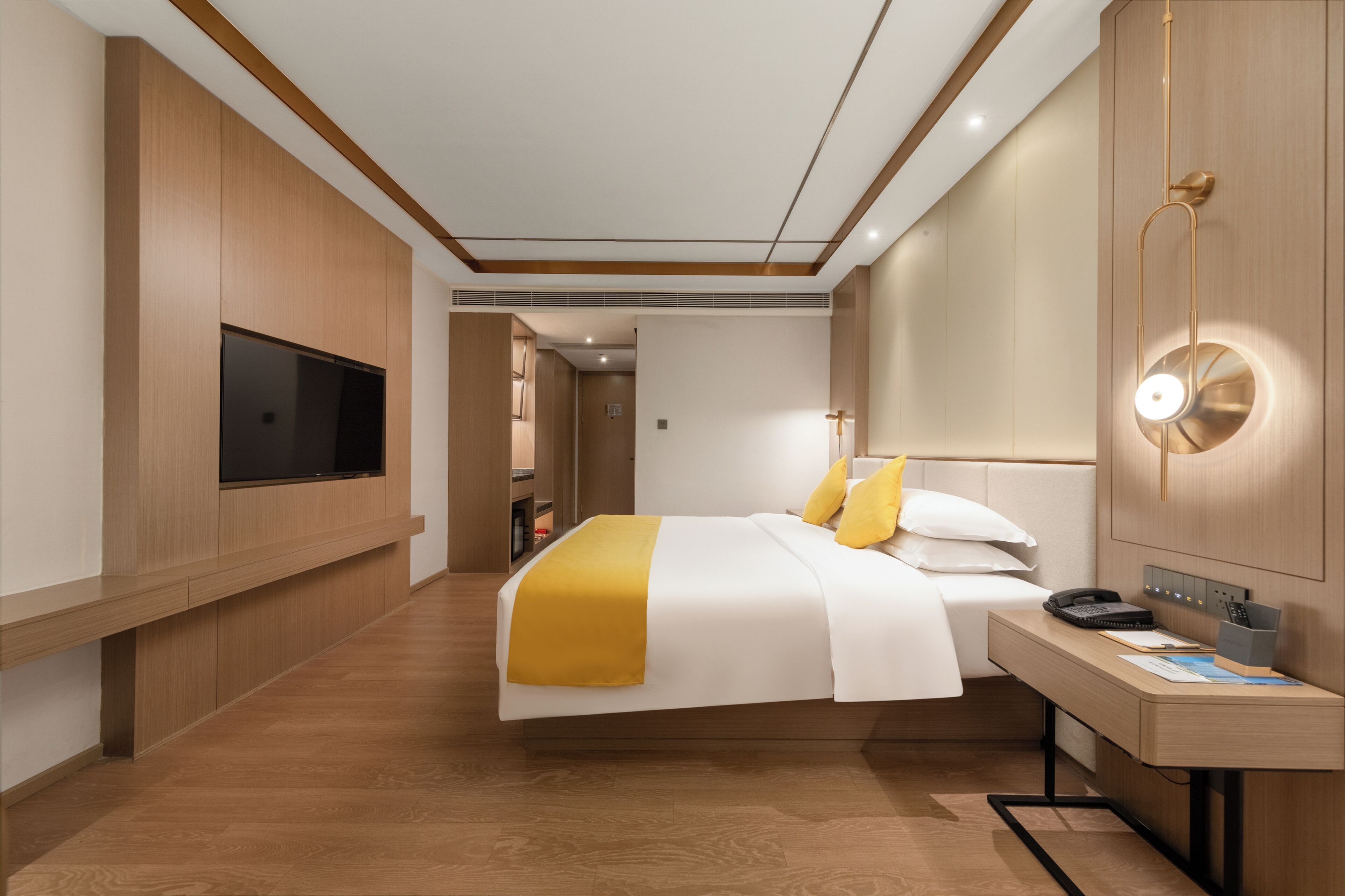 Standard Double Room | Premium bedding, minibar, in-room safe, desk