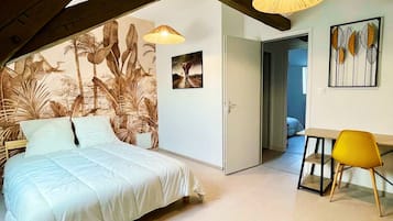 6 Schlafzimmer, Reisekinderbett, WLAN, Bettwäsche