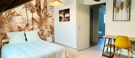 6 chambres, lit parapluie, Wi-Fi, draps fournis