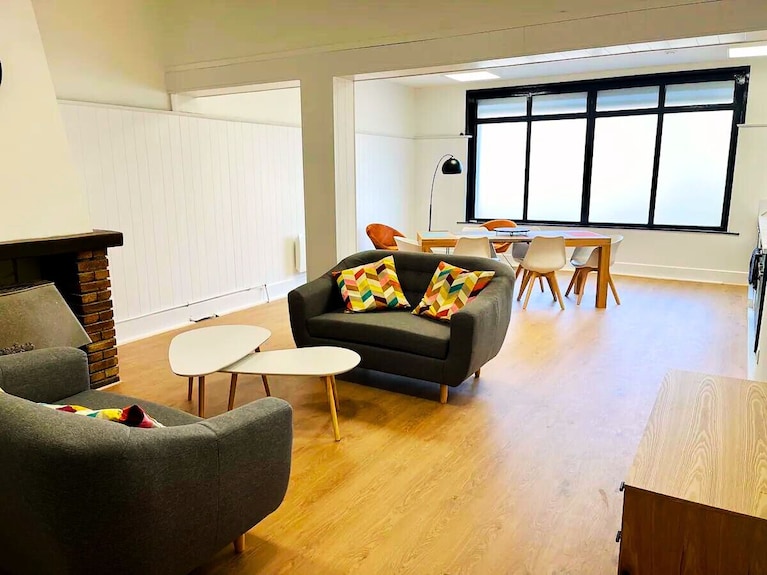Maison Spacieuse: 6 Chambres,12 Pers, 4 Sdb - Confort Total - Nord