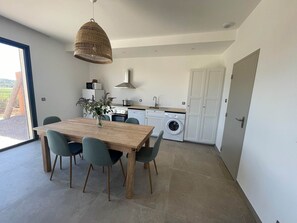 Dining - Our Gites in L'Adret, Rians en Provence (Rians)