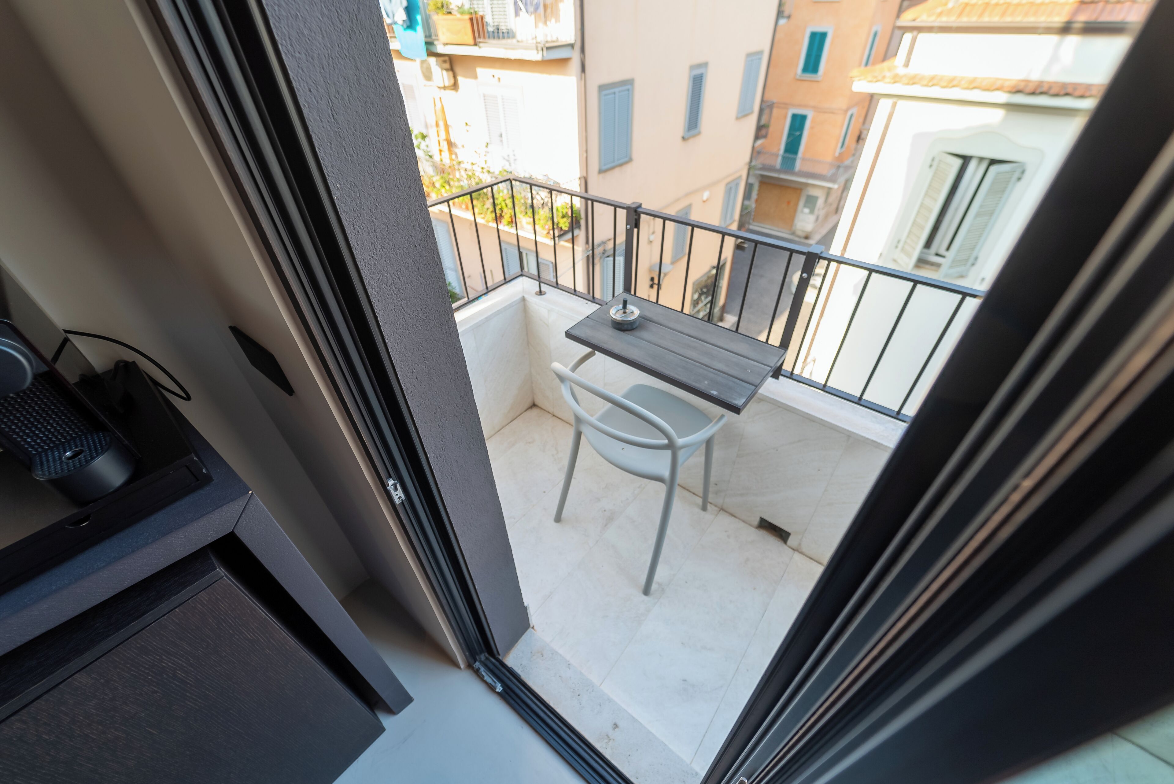 Una cassaforte in camera, tende oscuranti, Wi-Fi gratuito