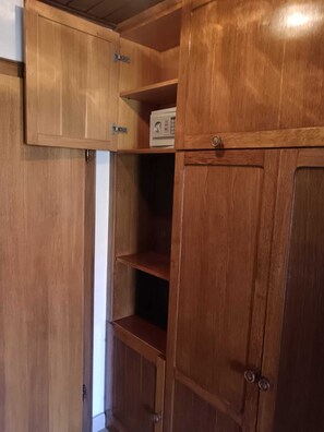 Villa (Two Bedroom Apartment with Balcony) | Commodité de l’hébergement 