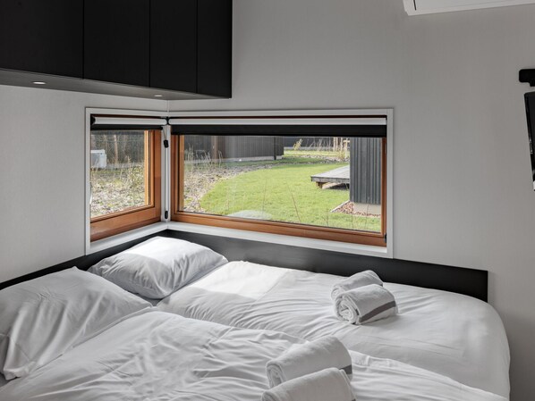 House | 3 bedrooms, individually furnished, bed sheets - Lodge Near Brouwersdam & North Sea Beach (Scharendijke)