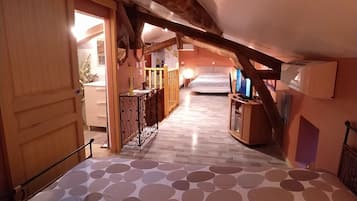 2 chambres, fer et planche Ă repasser, Wi-Fi, draps fournis