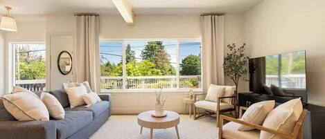 TV, fireplace, offices