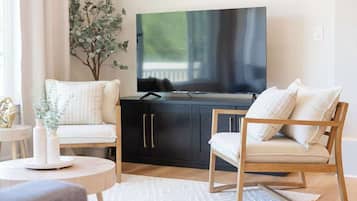 TV, fireplace, offices