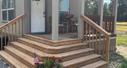 Cozy 2-bedroom home on Cattle ranch, near Crater Lake, in Fort Klamath, views