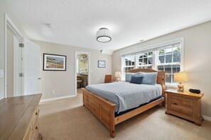 3 bedrooms, desk, free WiFi, bed sheets