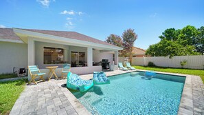 屋外プール、温水プール