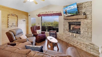 TV, fireplace, offices