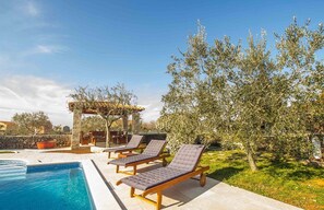 Pool - Villa Tedi in Galizana (Galizana)