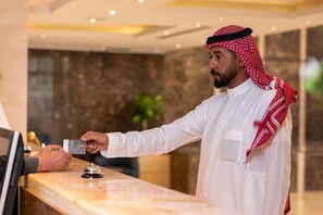 Reception - GH HOTEL (Madinah)