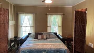 3 habitaciones, tabla de planchar con plancha, wifi y ropa de cama