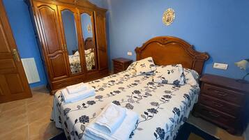 4 soverom, reiseseng for barn, wi-fi (inkludert) og sengetøy