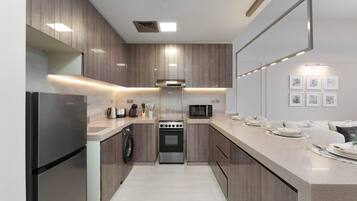 Fridge, microwave, oven, coffee/tea maker