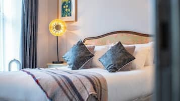 Classic Double or Twin Room | Desk, laptop workspace, blackout drapes, iron/ironing board