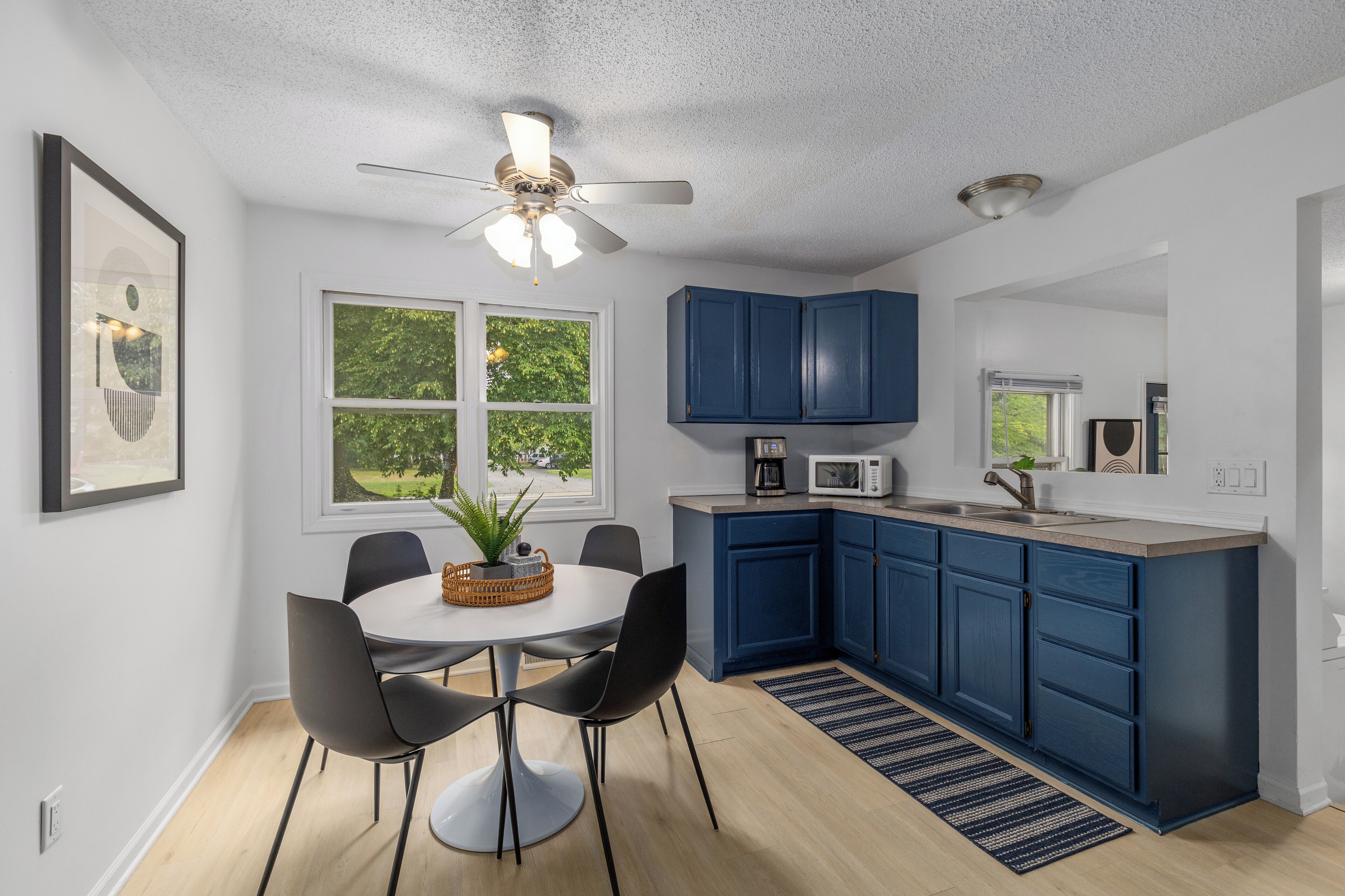 ثلاجة، ميكروويف، فرن، موقد طهي مسطح