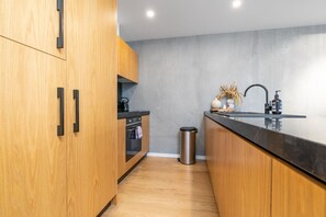 Fridge, microwave, oven, stovetop - Exclusive Braddon 2BR APT near Civic (Braddon)