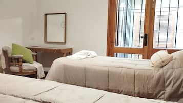 3 habitaciones, acceso a internet y ropa de cama