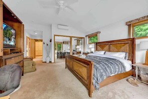 5 عدّة غرف نوم ومكواة/لوح كي وواي فاي وملاءات أسرّة