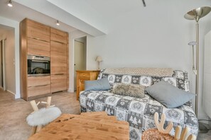 Living area - Ski-in/ski-out & foot of the slopes, Ground floor, terrace, parking, ski locker, 35m², Les Gets (Les Gets)