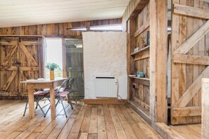 Cottage | Property grounds