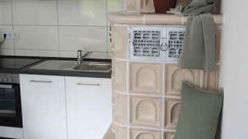 Fridge, oven, stovetop, toaster