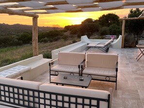 Terrace/patio - 3 bedroom house with beautiful sea view on the Maddalena archipelago. (Sardegna)