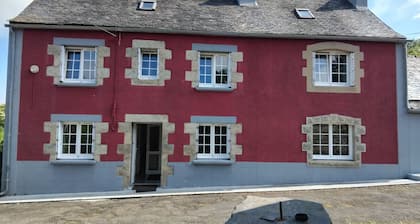 Maison dans hameau au calme - 20 minutes de Morlaix et d'Huelgoat