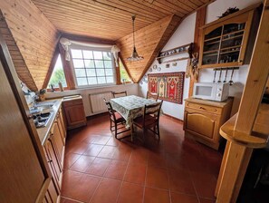 Fridge, microwave, stovetop, toaster