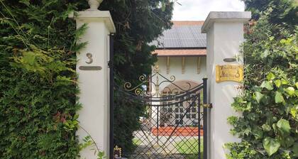 Appartement de vacances avec grand jardin, WiFi et climatisation