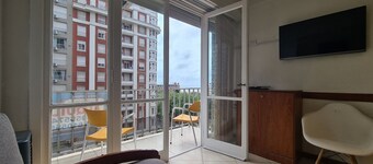 2 rooms with views of Plaza Colón and the sea