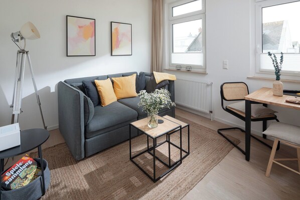 Fernseher, Stereoanlage
