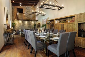 Comfort House, Garden View | Dining room