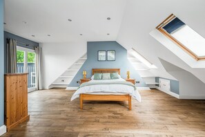 6 Schlafzimmer, Schreibtisch, Bügeleisen/Bügelbrett, kostenloses WLAN