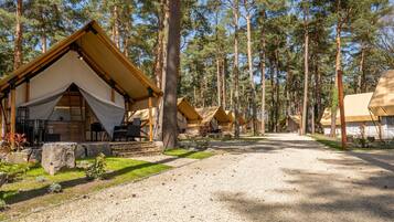 Tent | Exterior