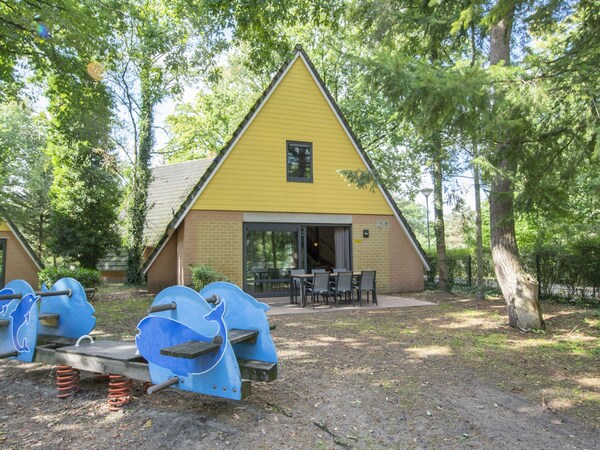 Holiday Home Near Breda & De Biesbosch - Bréda