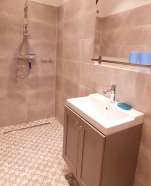Apartment | Bathroom - Holiday Apartment Kapteins Kamers (Borkum)