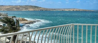 Bugibba Square Seafront LUX Apartments