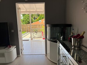 Interior - Waaaw!! Charming Villa! 5 minutes from supermarkets, pharmacy, restaurants, beach. (Saint Francois)