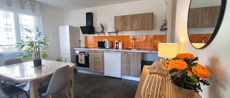 Fridge, microwave, oven, dishwasher