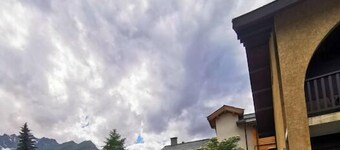 Nice 4-rooms duplex with balcony