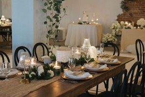 Indoor wedding - The Beau Downtown San Diego Gaslamp Quar (San Diego)