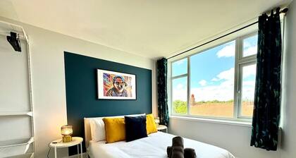 3BedRoom Urban Oasis in Bournemouth- Beach Nearby!